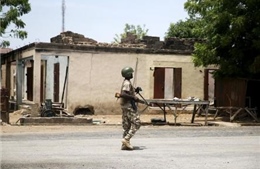 Nigeria phá hủy 10 trại lính của Boko Haram